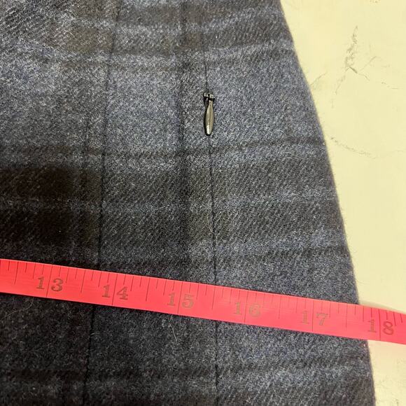 Akris Plaid Wool Flannel sheath dress zip front Sz 4 - Picture 10 of 10